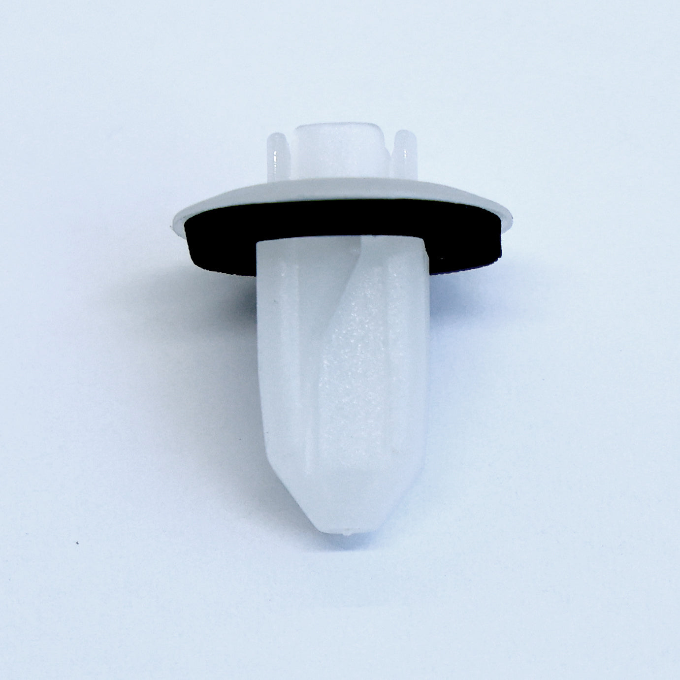 Tail light Grommet - Toyota, Lexus, Mazda, Nissan, Land Rover, Ford & GM