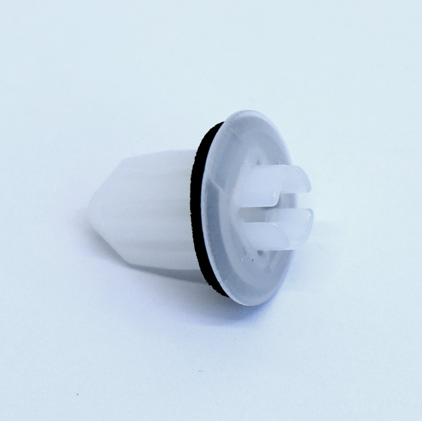 Tail light Grommet - Toyota, Lexus, Mazda, Nissan, Land Rover, Ford & GM