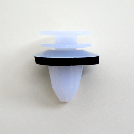 Push Type Retainer - Mercedes