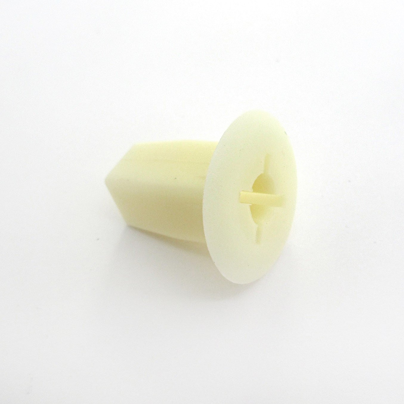 Nylon Screw Grommet Block - Toyota
